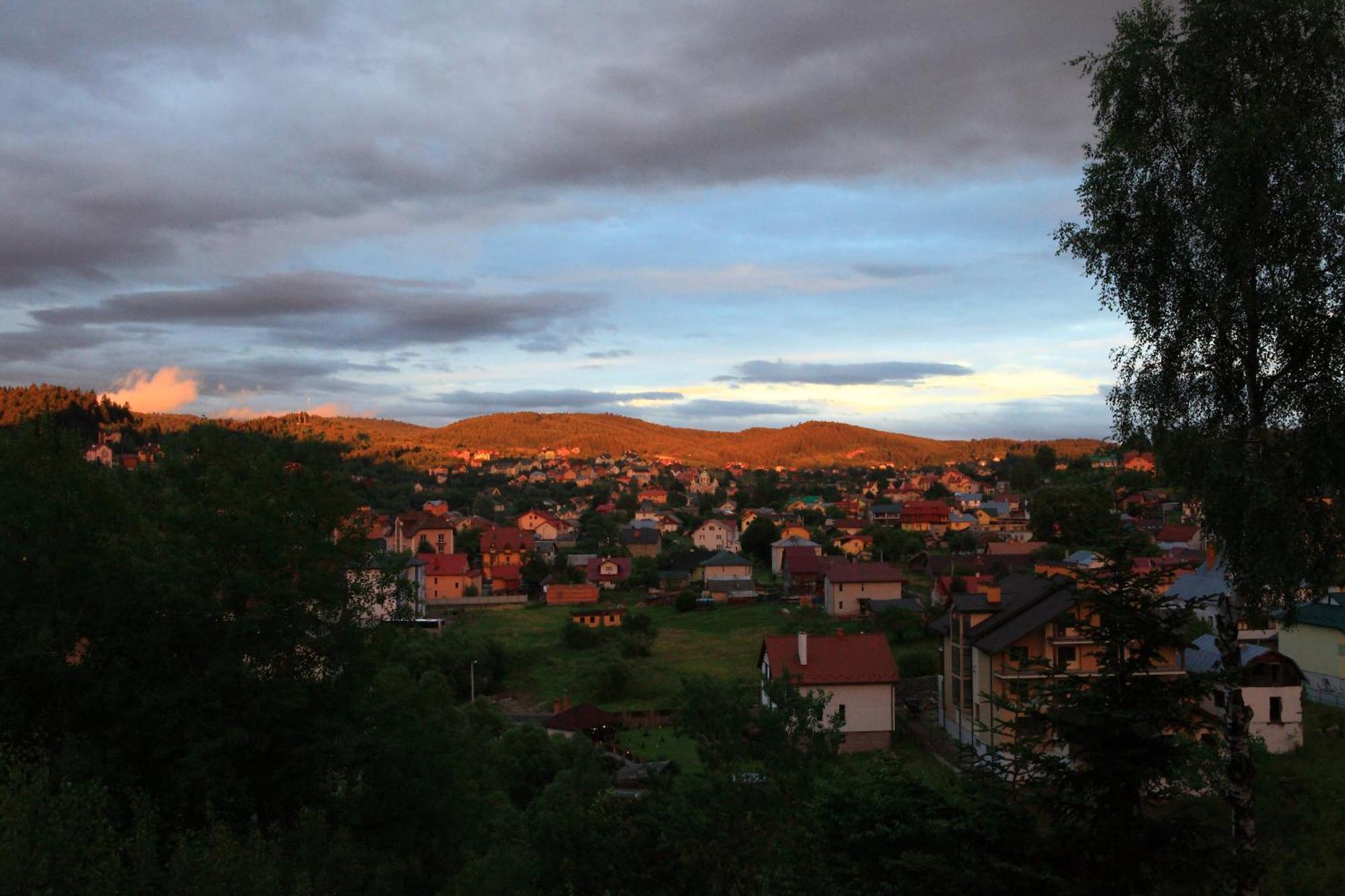 Favar Carpathians Skhidnytsia Eksteriør bilde